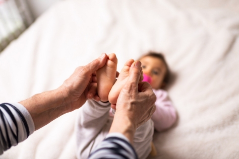 Osteopathie bei Neugeborenen & Babys